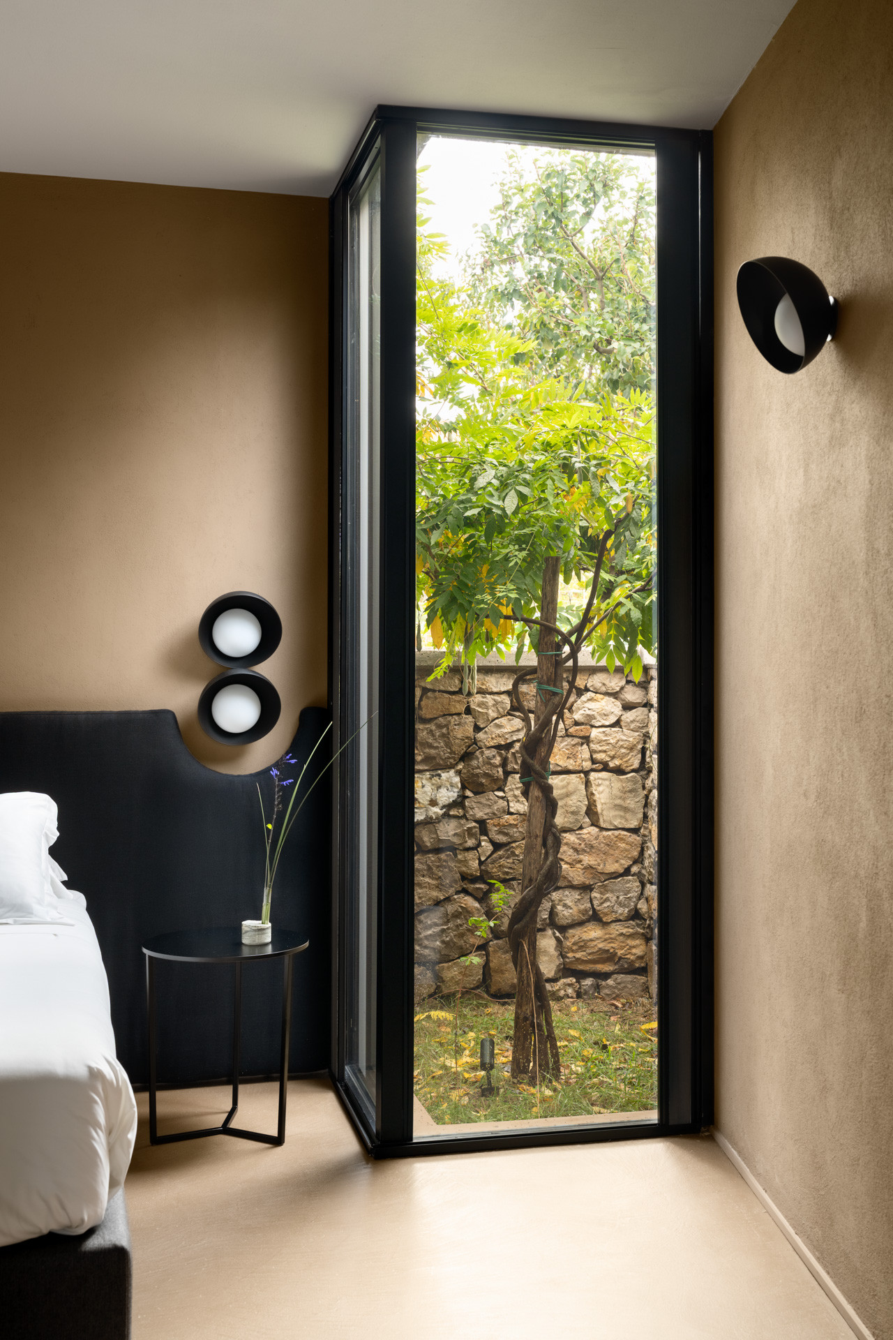 in albergo tra orto e frutteto