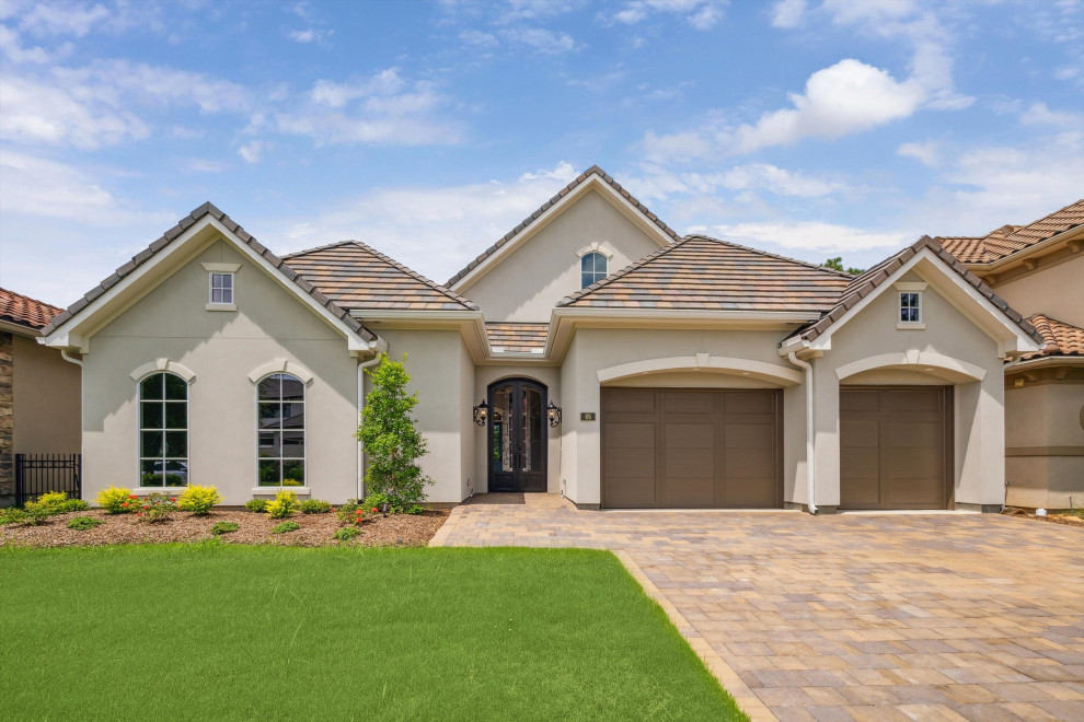 Home design - traditional home design idea in Houston