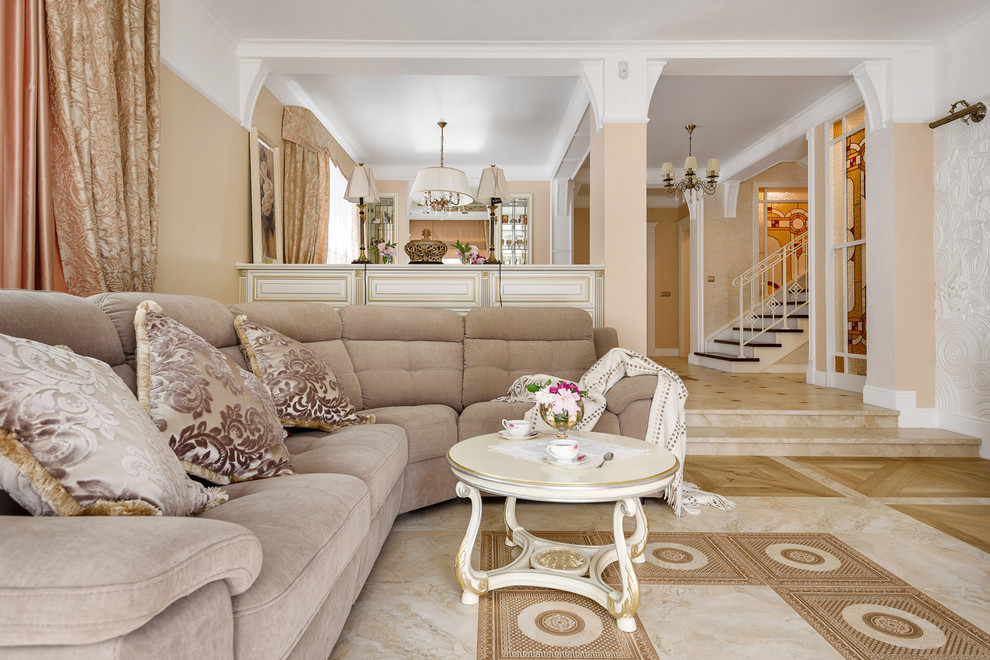 Дом под соснами