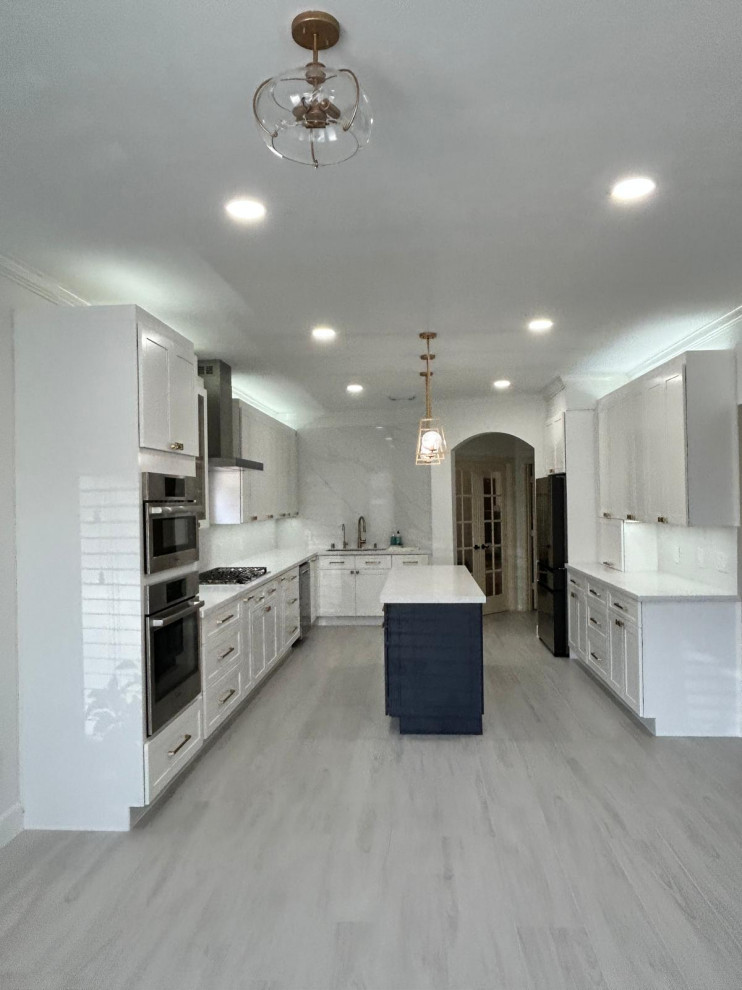 The Clean & Crisp Kitchen