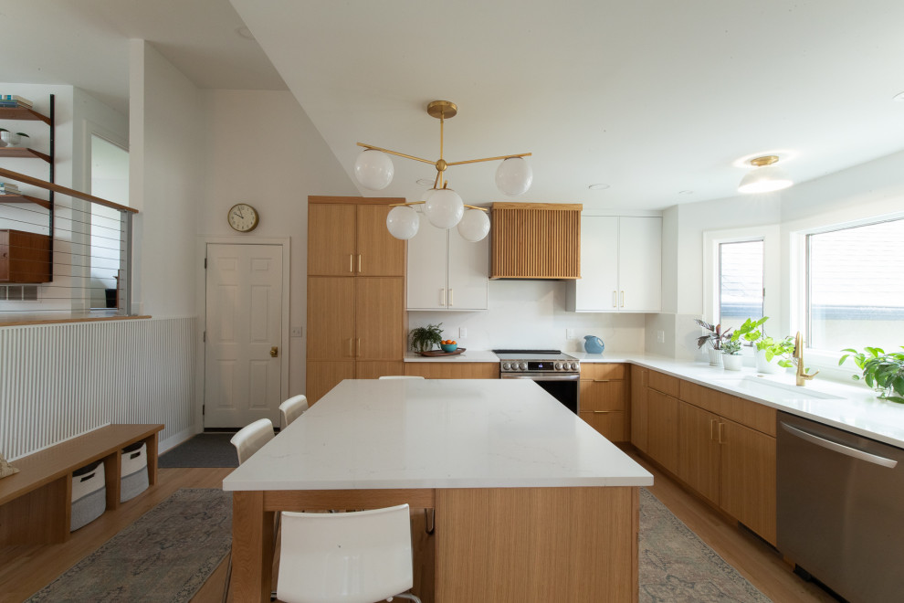 Kitchen - kitchen idea in Minneapolis