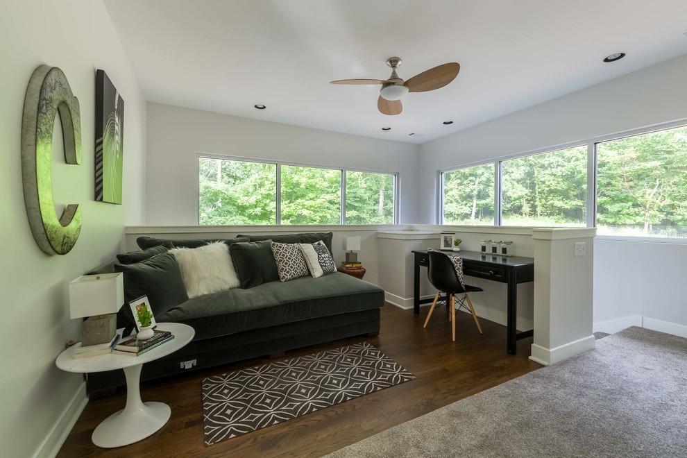 Transitional home design photo in Nashville