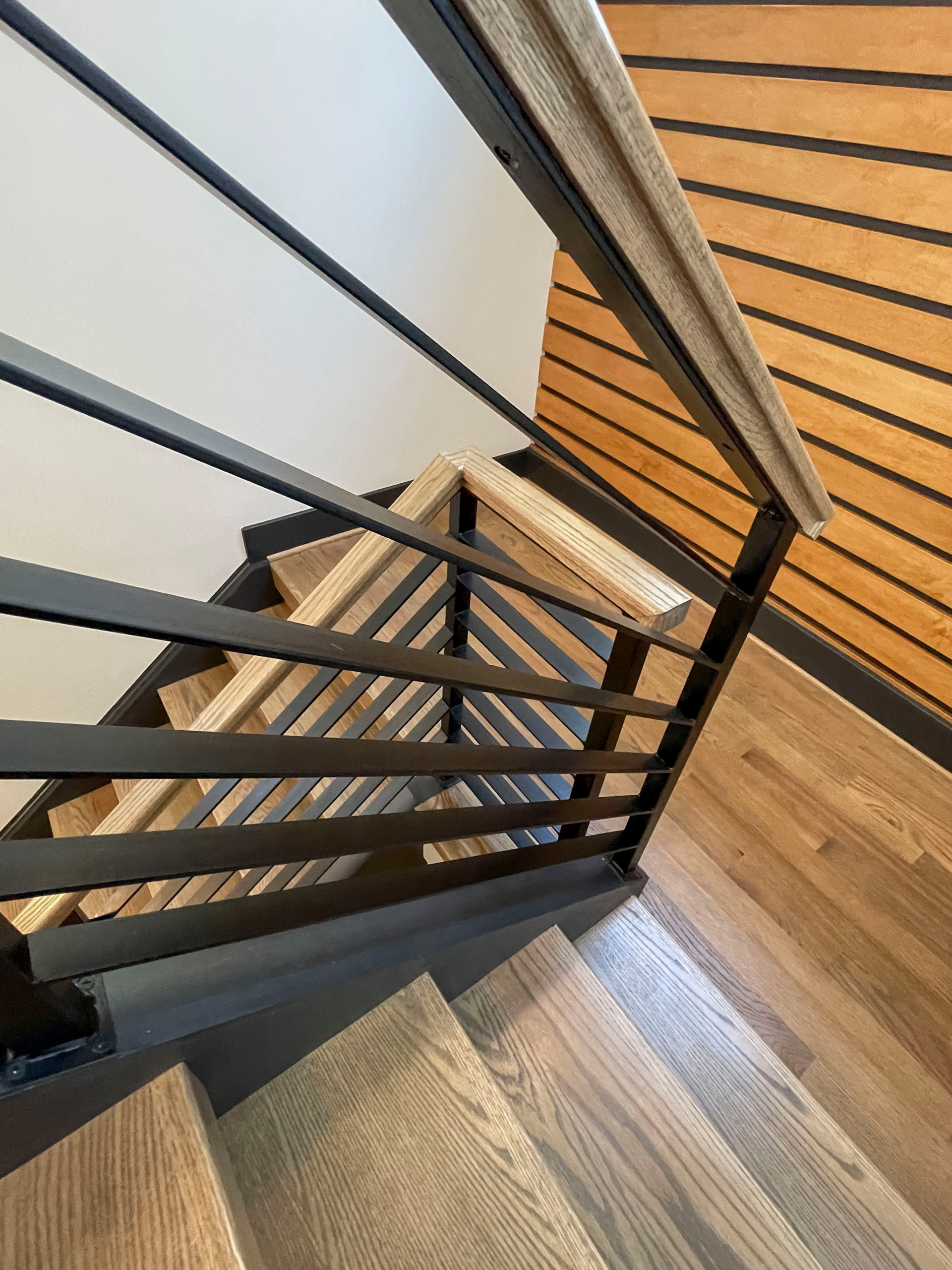 113_Floating Straight- Stringers with No Risers in Contemporary Home, Bethesda M