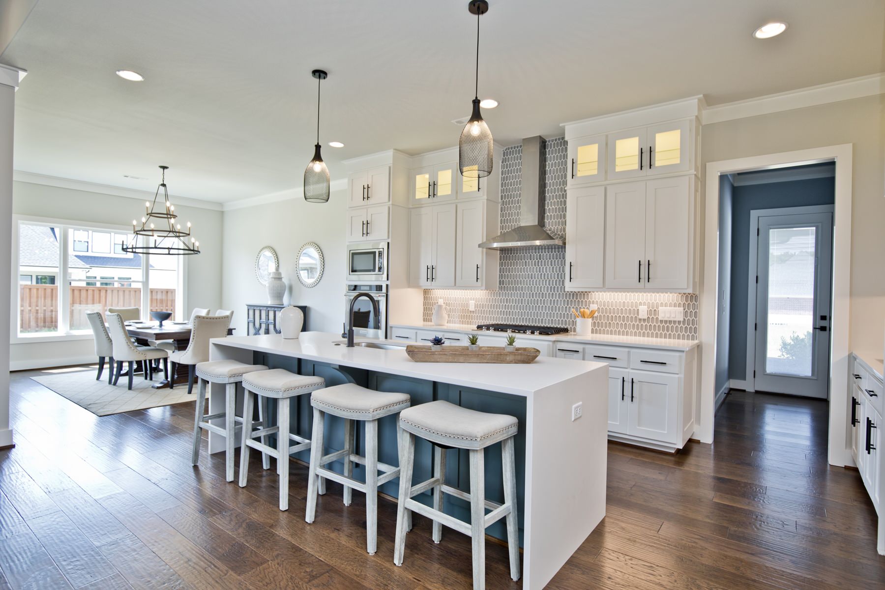 ST142_4306 S 86th Street