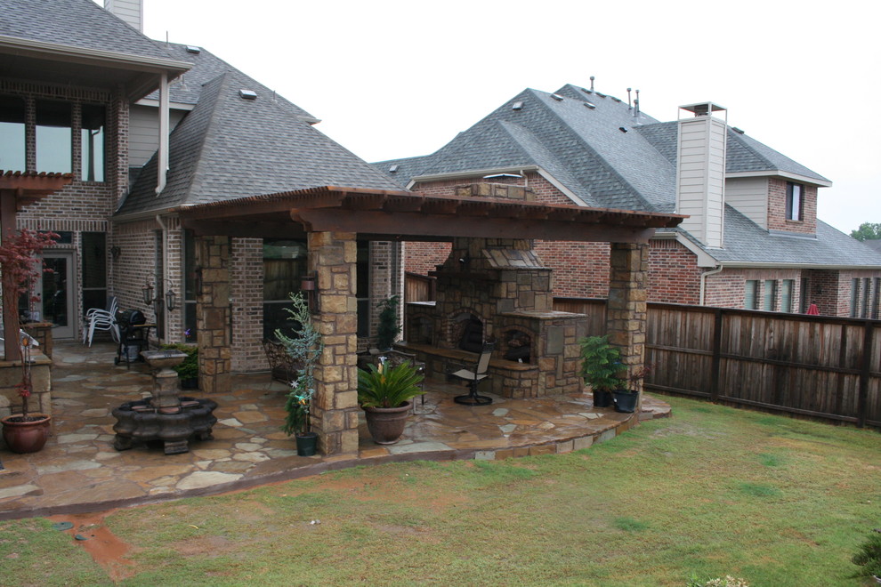 Wood Springs - Traditional - Patio - Dallas - by Artistic Stoneworks