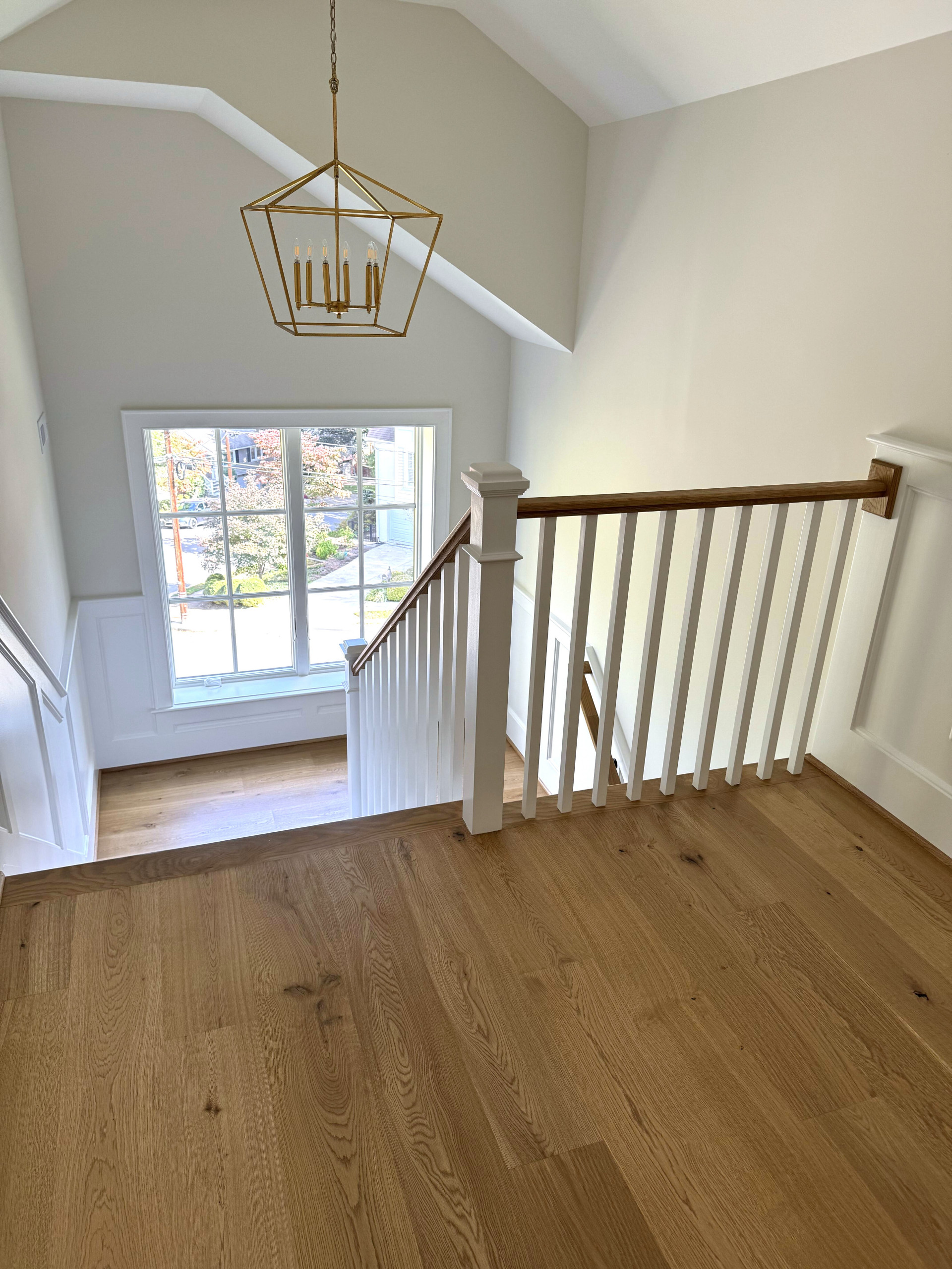 141_Timeless U Shaped Stair with Traditional Box Newels, Arlington, VA 22207
