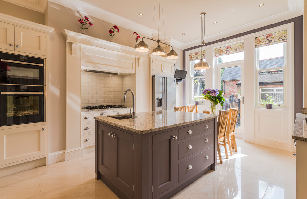 This is an example of a traditional kitchen in Cheshire.