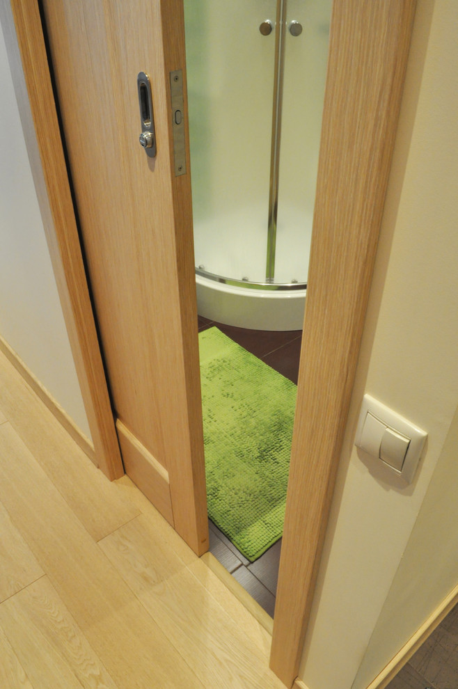 м. Молодежная