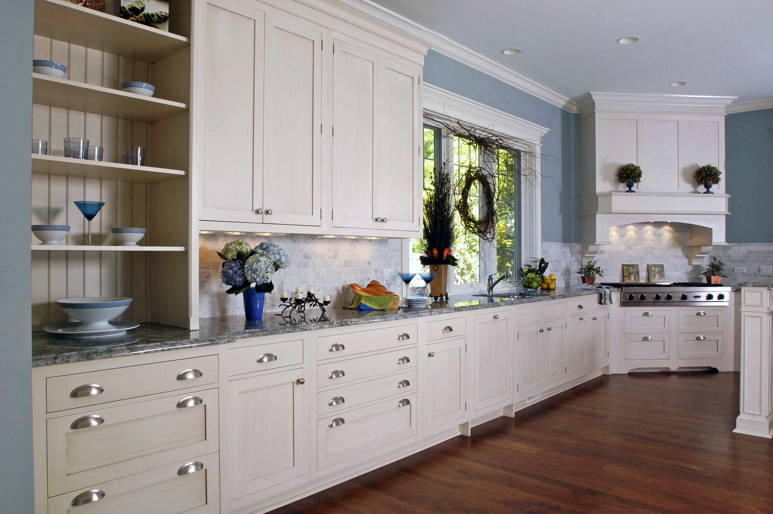 White Cabinets And Blue Countertops Ideas Photos Houzz