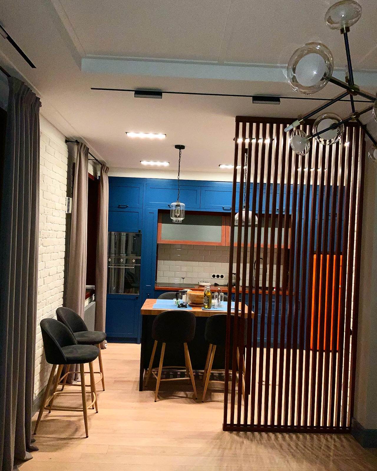 Небольшая квартира в стиле Лофт (у м. Горьковская)