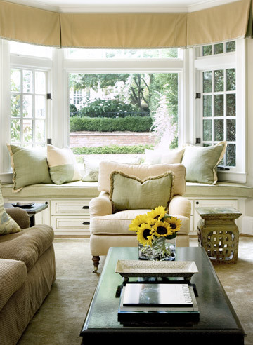 Family Room classique-salle-de-sejour