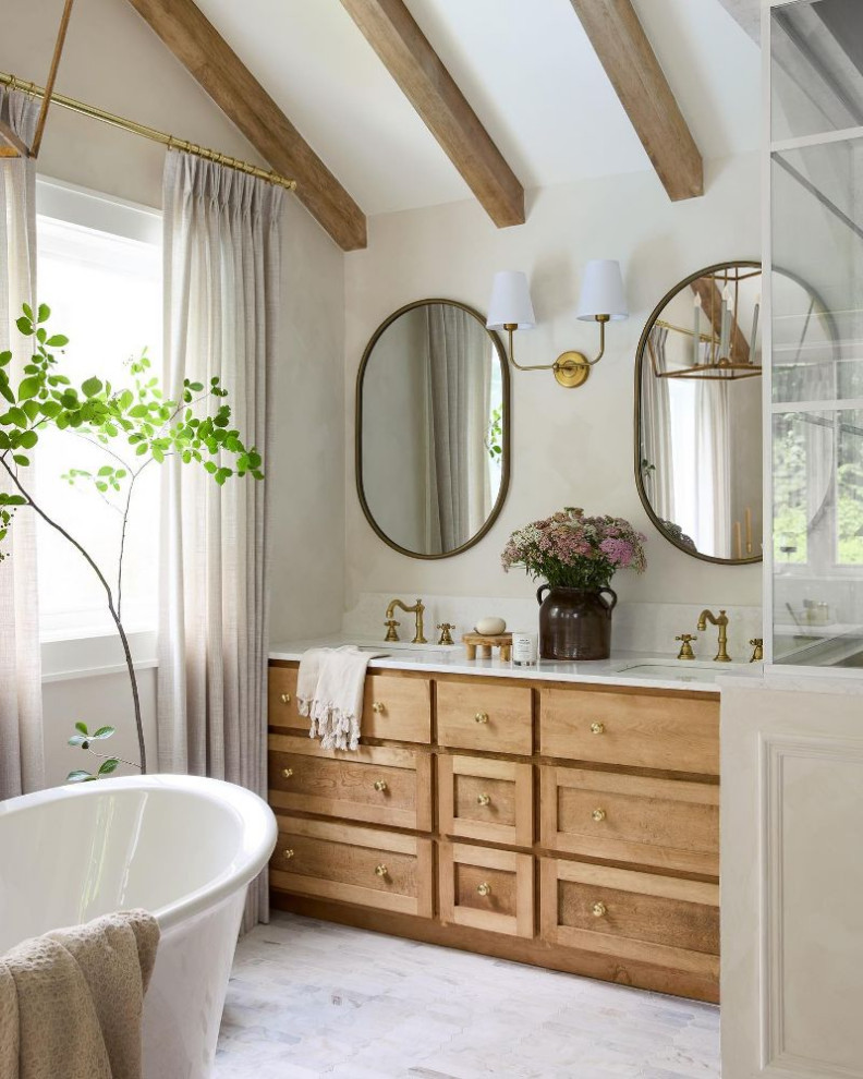 Example of a transitional bathroom design in Denver