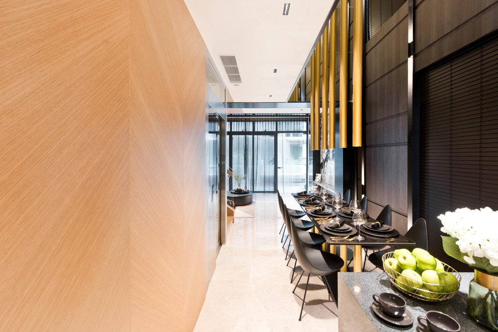 Contemporary dining room in Singapore.
