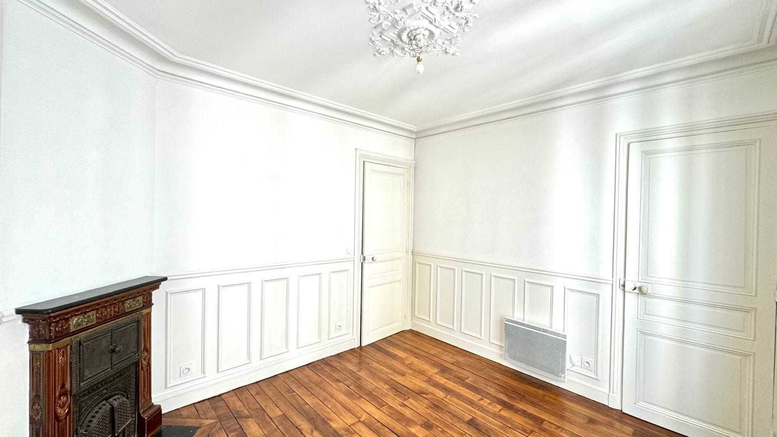 Rénovation partielle, décoration et ameublement d'un appartement ancien
