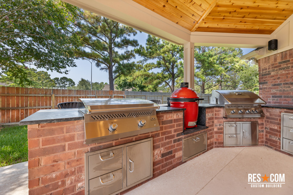 Cascading Brook - Outdoor Living