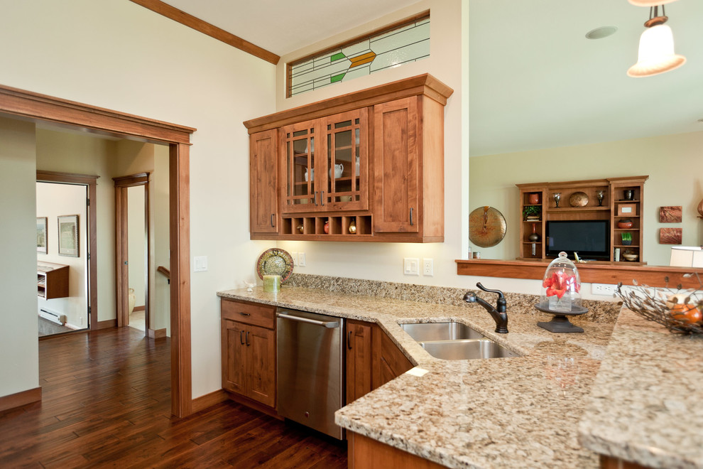 Photo of a traditional kitchen in Cedar Rapids.