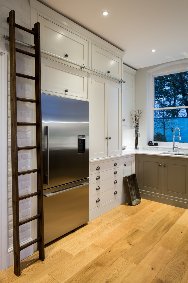 Photo of a contemporary kitchen in Hertfordshire.