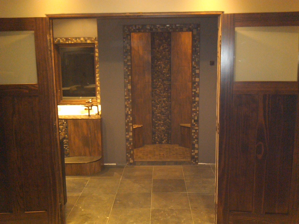 Bathroom - rustic bathroom idea