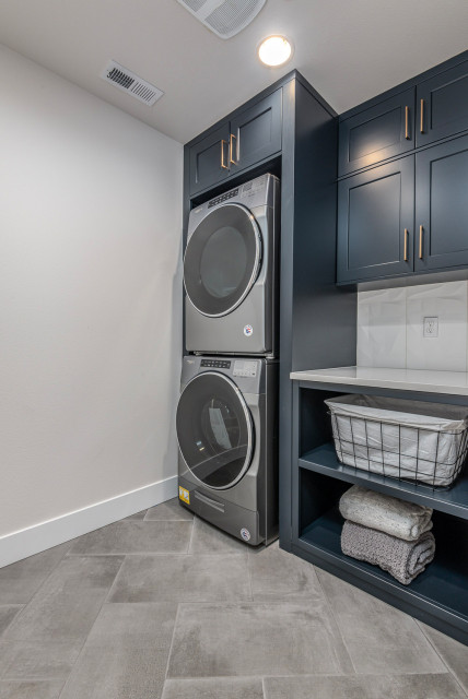 Sully's Glen transitional-laundry-room