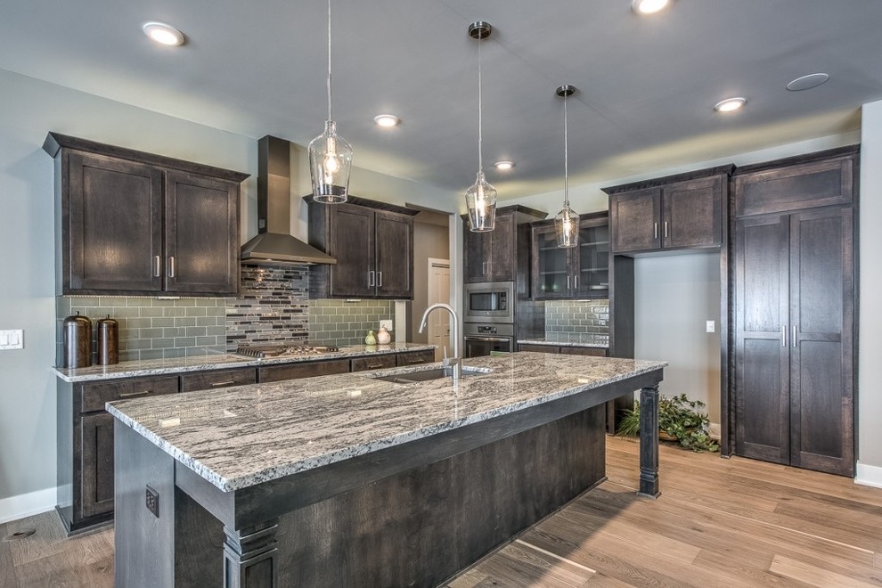 Transitional kitchen photo in Omaha