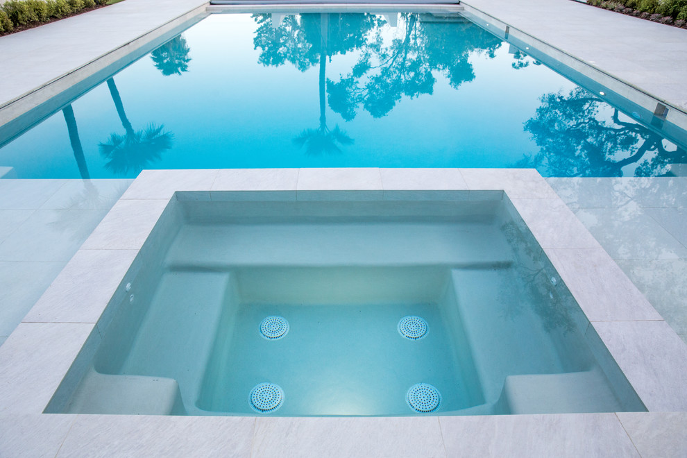 This is an example of a contemporary swimming pool in Orange County.