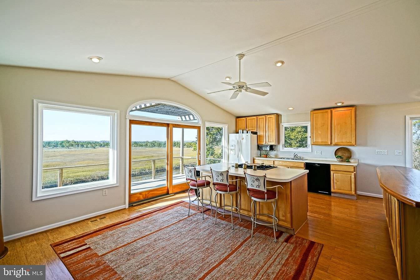 Bay Drive Home Staging