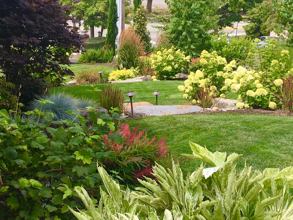 Mittelgroßer Klassischer Garten in Seattle
