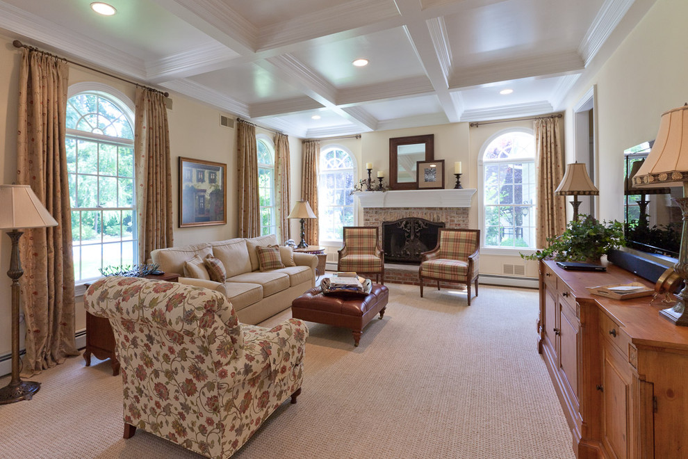 Photo of a traditional family room in New York.