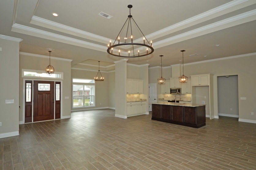 Inspiration for a transitional home design remodel in Miami