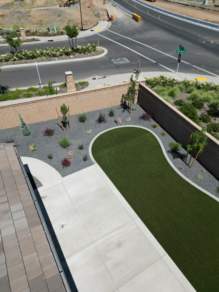 Roseville Backyard Turf and Concrete