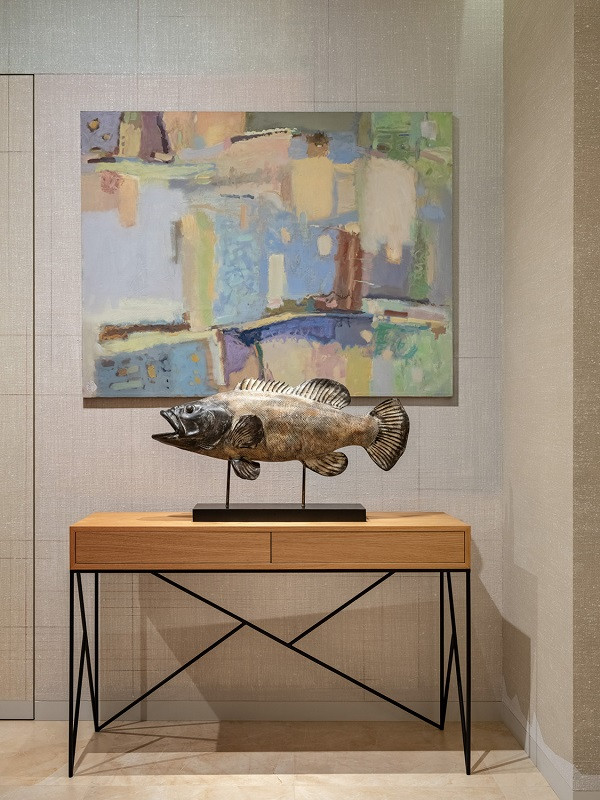 Картины в прихожей