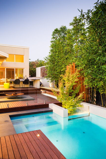 Viewbank Project contemporary-pool