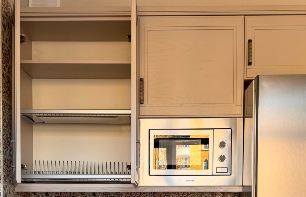 Кухня Фреда из массива дерева в цвете Экрю