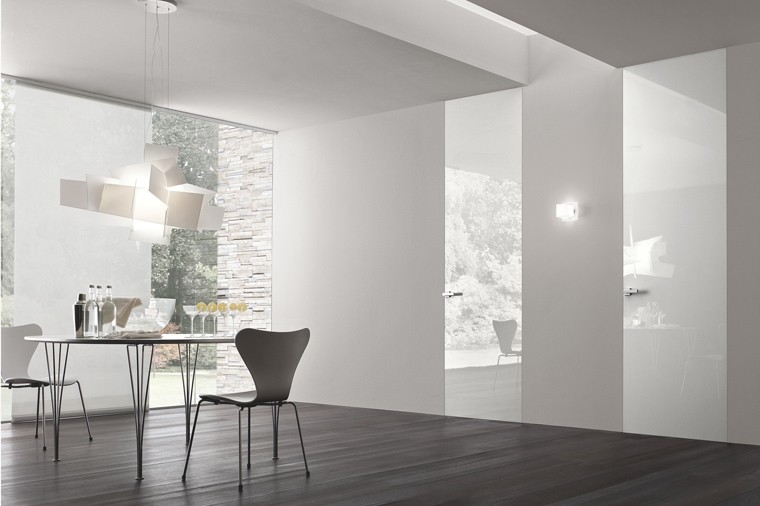 This is an example of a contemporary dining room in Brest.