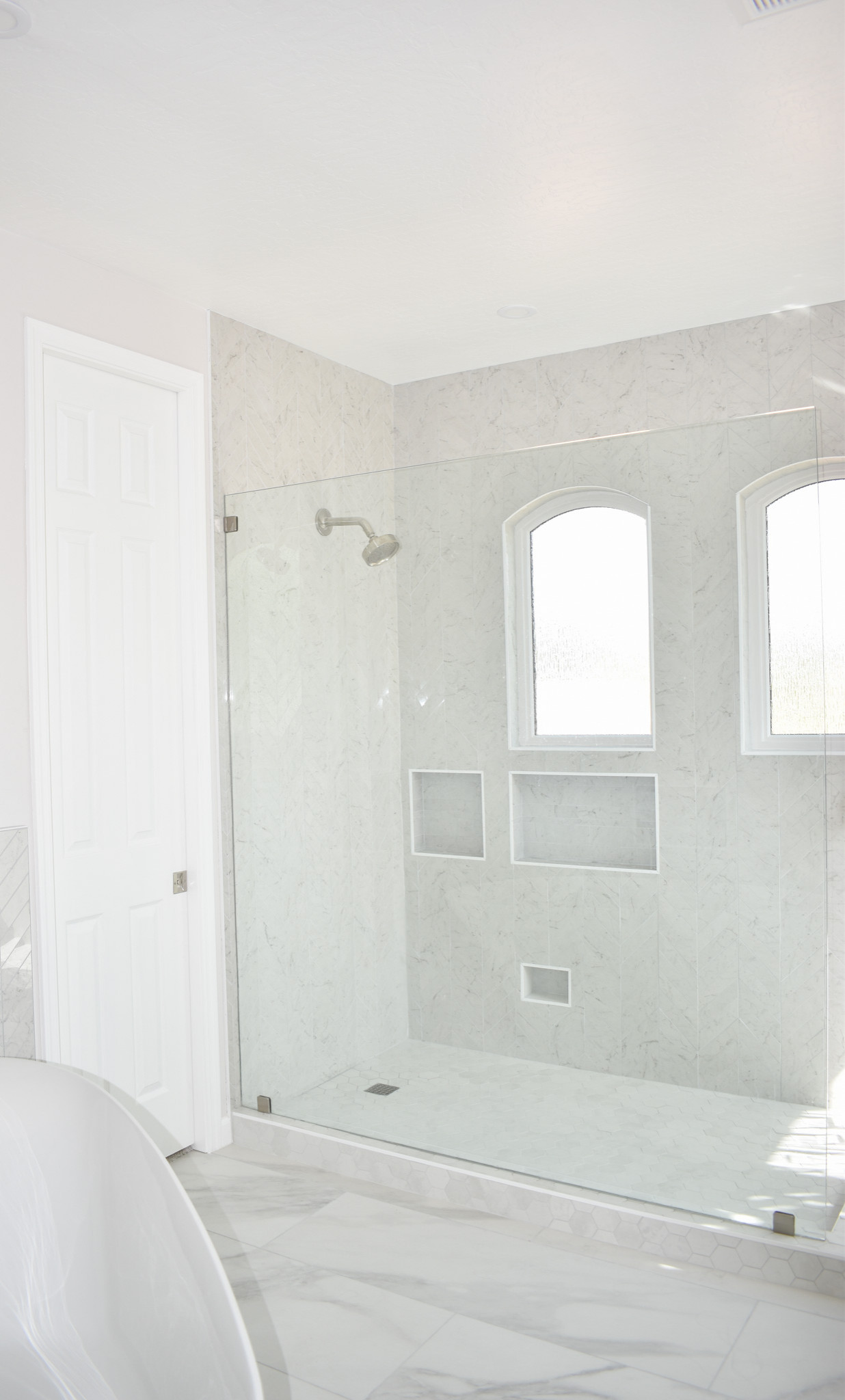 Acoma Primary Bath