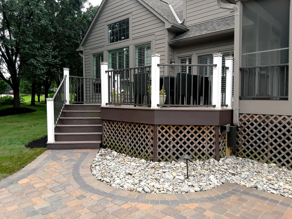 Paver Patio with Natural Privacy Screen Cincinnati by J.R. Thomas