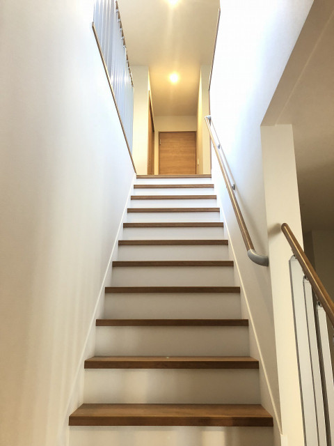 H様邸 japones-escalera