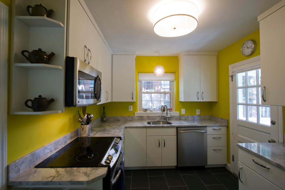 Transitional kitchen photo in DC Metro
