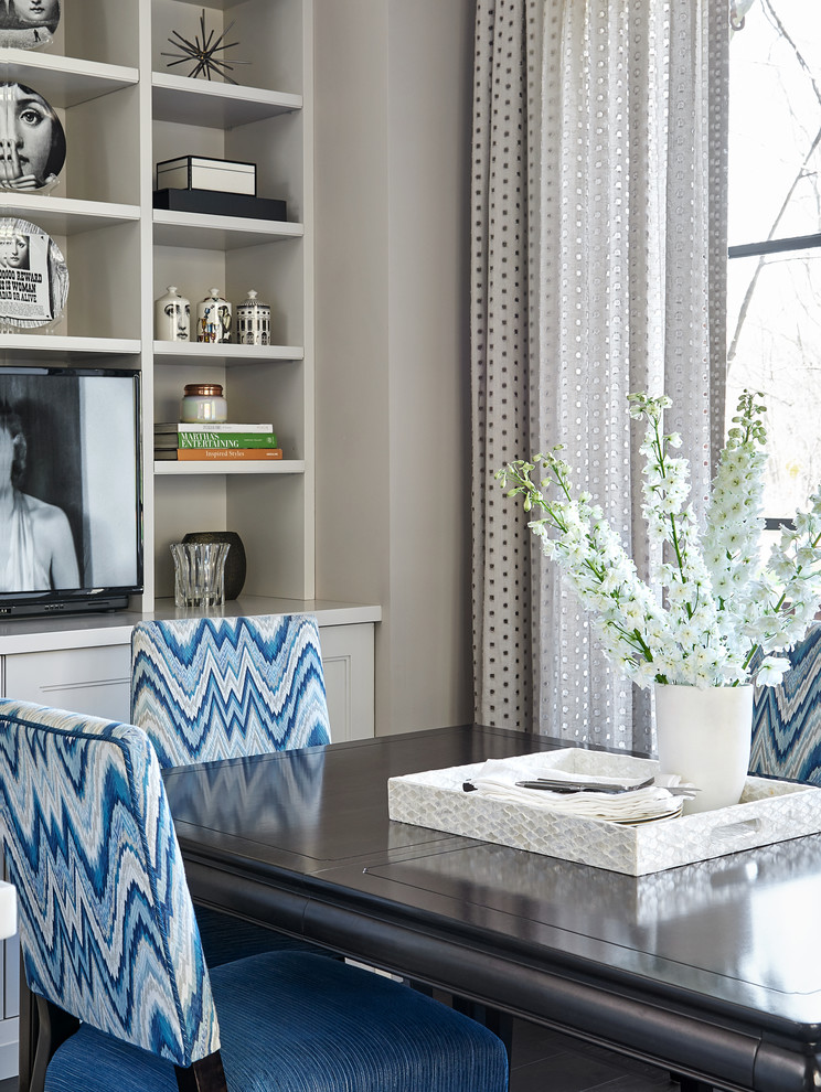 Home design - transitional home design idea in Toronto