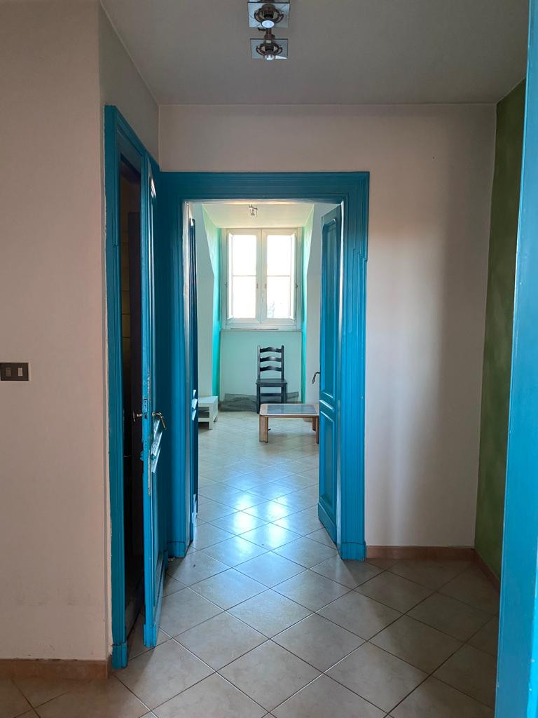 Il corridoio e l'entrata della camera da letto PRIMA della ristrutturazione