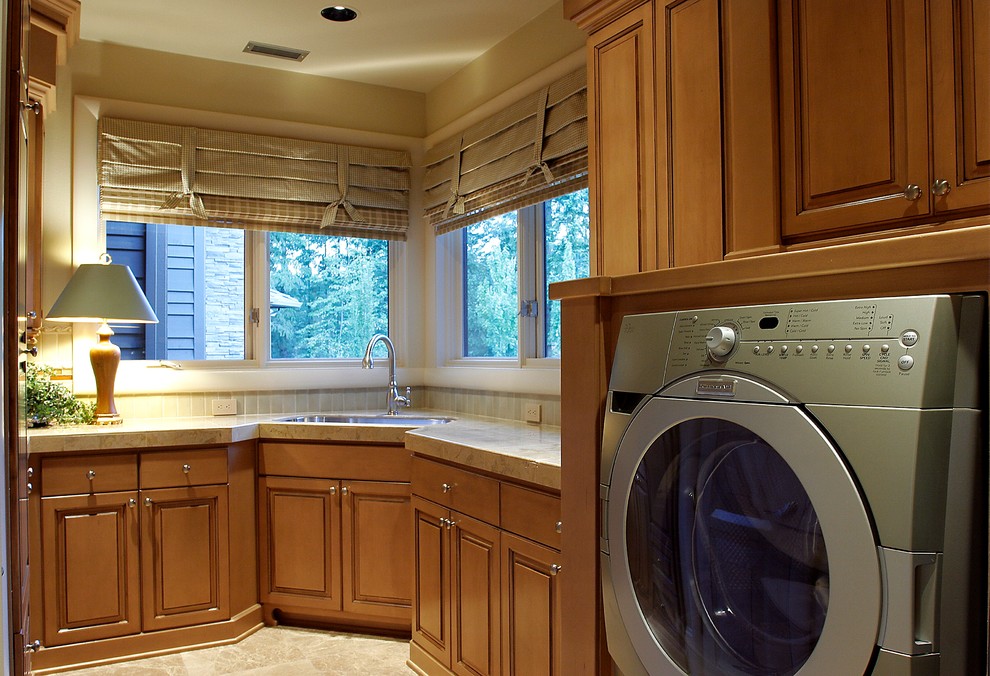 Photo of a traditional laundry room in Portland.
