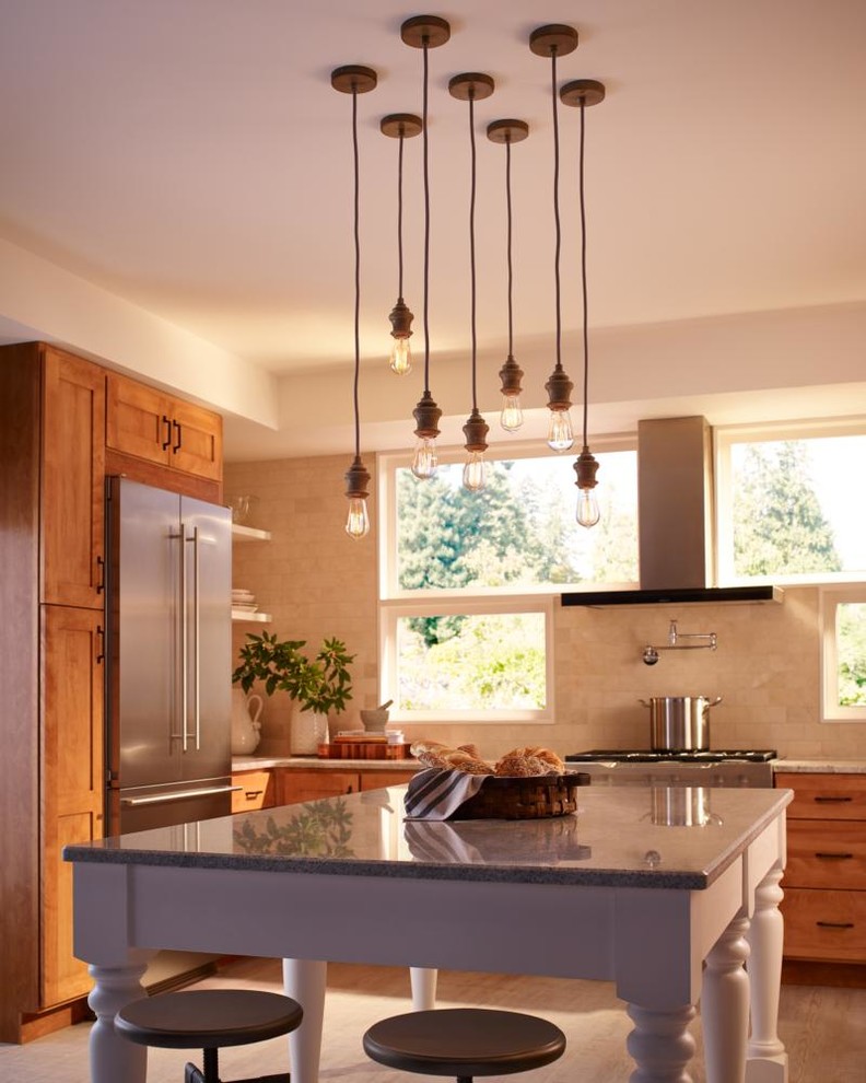 Example of a transitional kitchen design in Chicago
