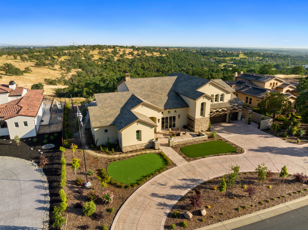 Custom Home in Lincoln, Ca