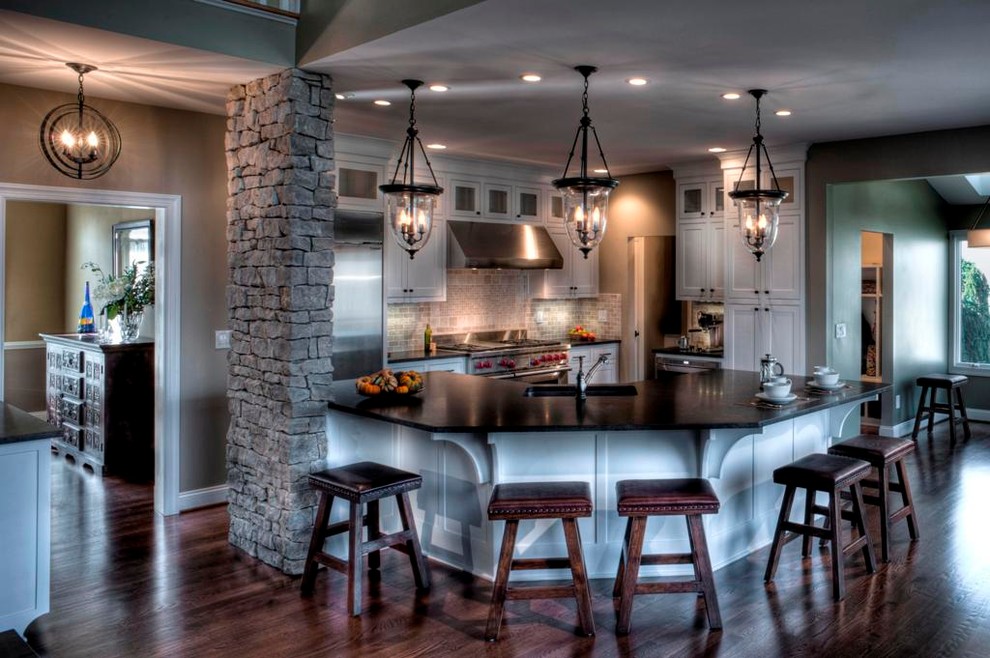 This is an example of a traditional kitchen in Columbus.