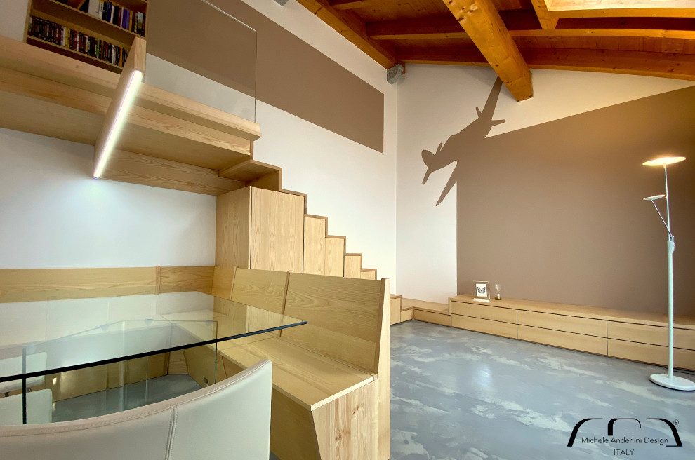 Свежая идея для дизайна: открытая гостиная комната среднего размера в современном стиле с бетонным полом, серым полом и деревянным потолком - отличное фото интерьера