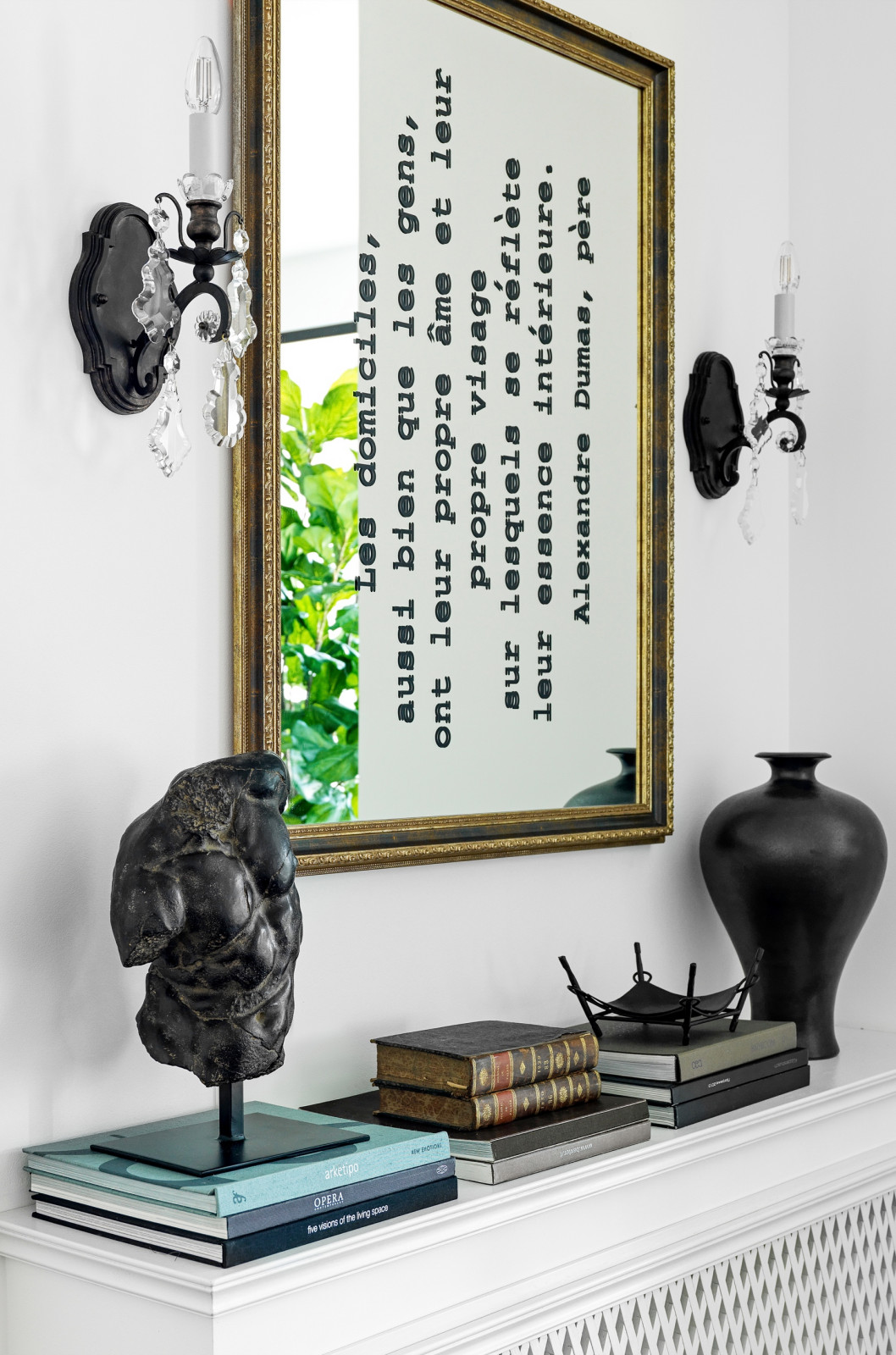 Двухуровневая квартира с мансардой во французском стиле