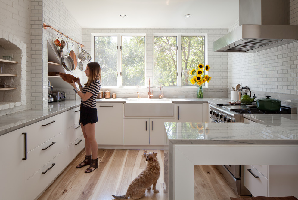 Example of a trendy kitchen design in Boston