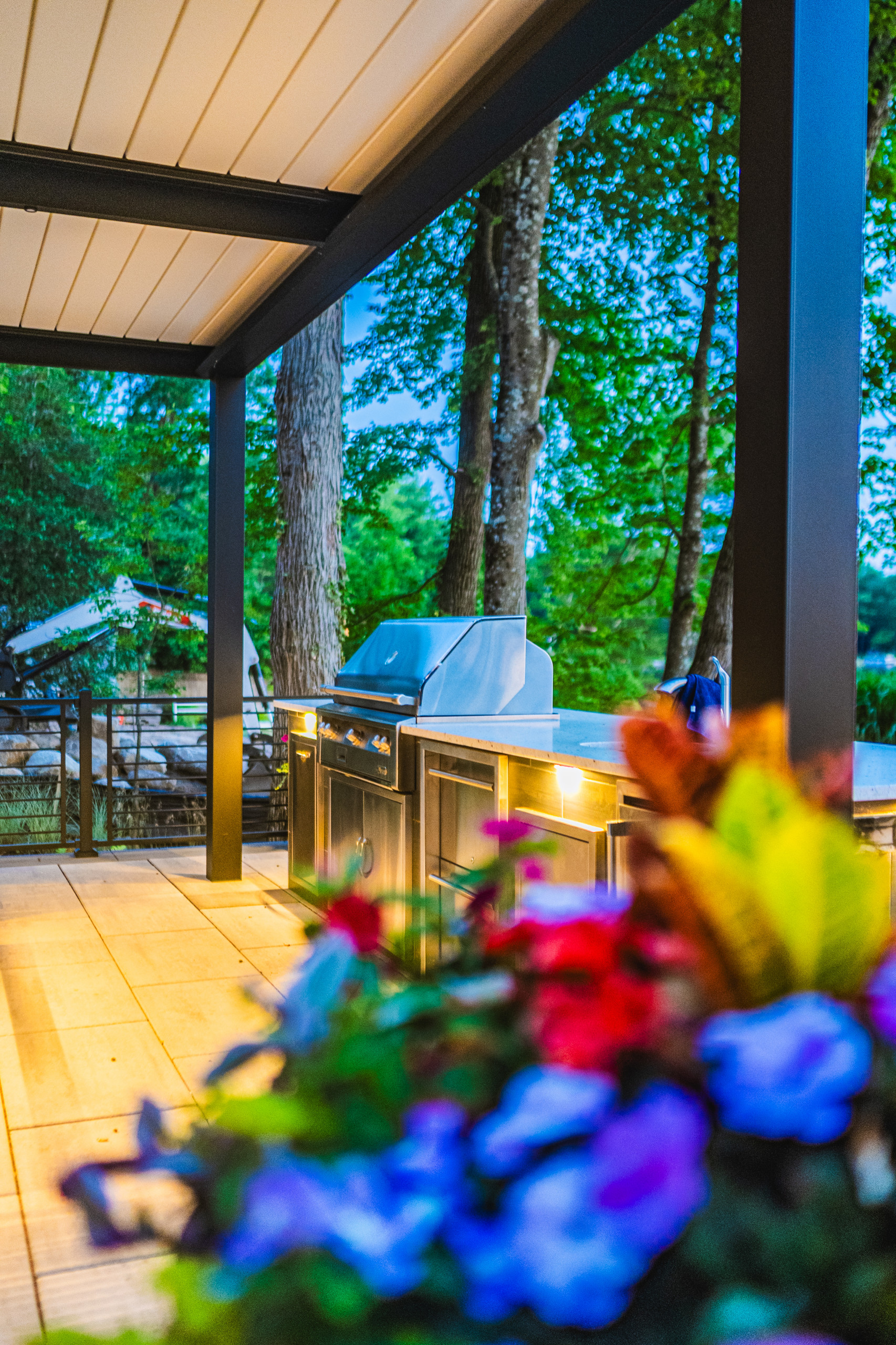 Pines Lake Modern Retreat