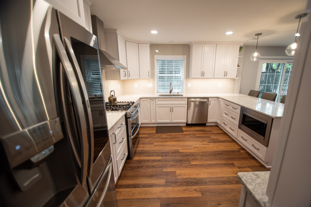 Example of a transitional kitchen design in Baltimore