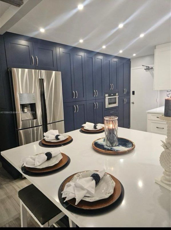 Inspiration for a transitional kitchen remodel in Miami